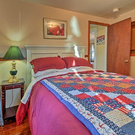 Cozy Buzzards Bay Home Steps To Cape Cod Canal! Bourne Exterior photo